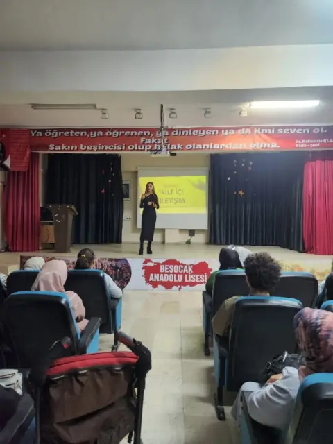 Beşocak Anadolu Lisesi - Aile İçi İletişim Semineri