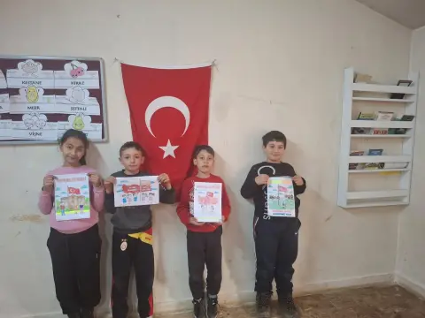 Hıdıruşağı İlkokulu - 02 02 2026 BAYRAK SEVGİSİ