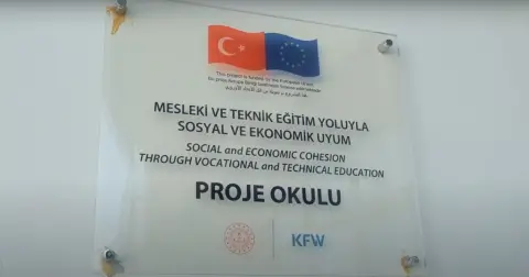 Adana Mesleki ve Teknik Anadolu Lisesi - FOTOGRAFLARLA OKUL