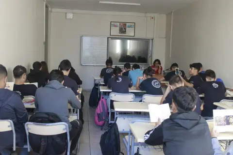 Seyhan ÇEP Ticaret Mesleki ve Teknik Anadolu Lisesi - Okuma Saati