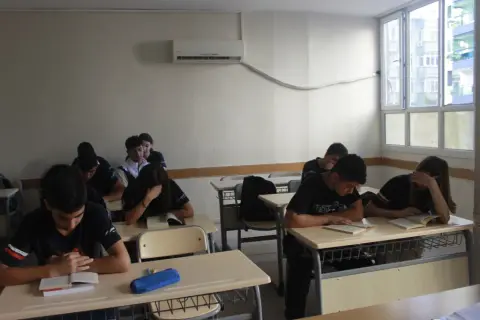 Seyhan ÇEP Ticaret Mesleki ve Teknik Anadolu Lisesi - Okuma Saati