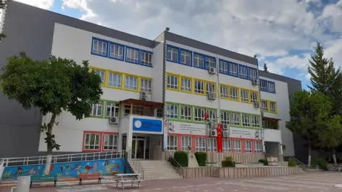 Adana Tabipler Odası İlkokulu - Bahçemiz