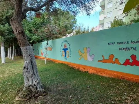 Adana Tabipler Odası İlkokulu - Bahçemiz