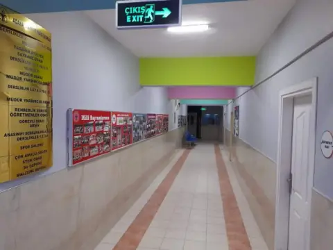 Adana Tabipler Odası İlkokulu - sınıflar