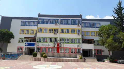 Adana Tabipler Odası İlkokulu - Bahçemiz