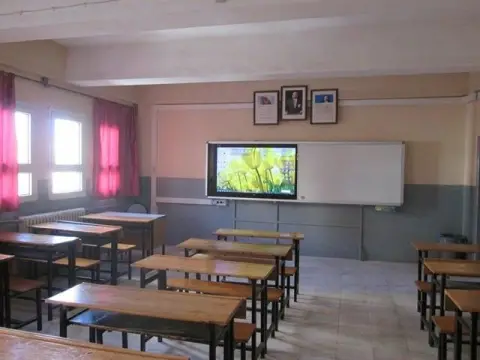 Turgut Özal Anadolu Lisesi - Okul Resimleri