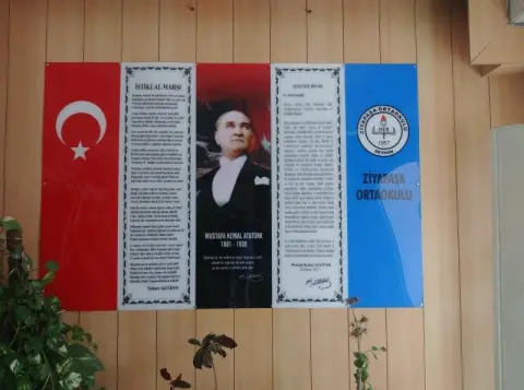 Ziyapaşa Ortaokulu - ATATÜRK KÖŞESİ