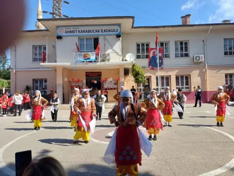 Ahmet Karabucak İlkokulu - Albüm
