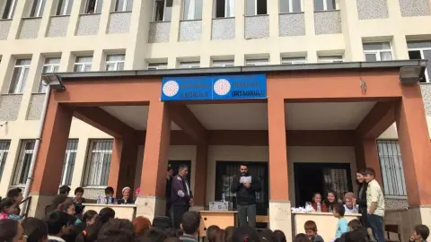 Aksaağaç Ortaokulu - OKULUMUZDAN KARELER