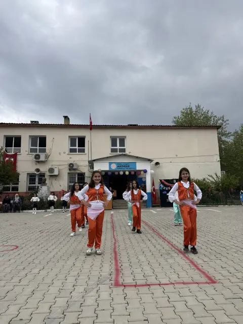 Akören İlkokulu - Albüm