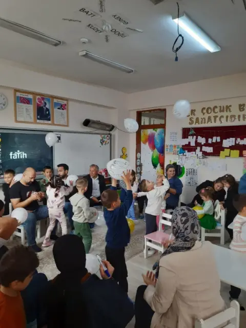 Atatürk İlkokulu - İLETİŞİM