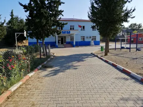 Boztahta Şehit Serdar Yıldırım İlkokulu - Okul Resmi