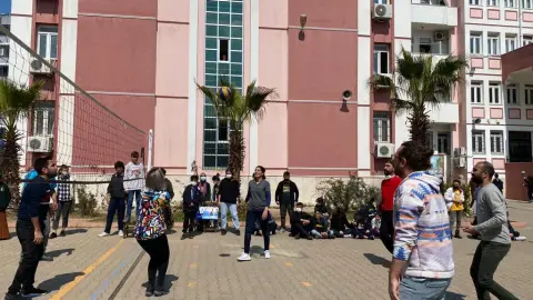 Aliya İzzet Begoviç Ortaokulu - Öğretmen-Veli Voleybol Maçı