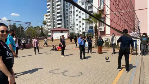 Aliya İzzet Begoviç Ortaokulu - Öğretmen-Veli Voleybol Maçı