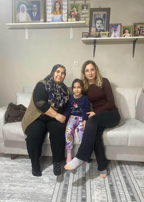 Ayşe Malaz İlkokulu - Öğretmenim Evimizde