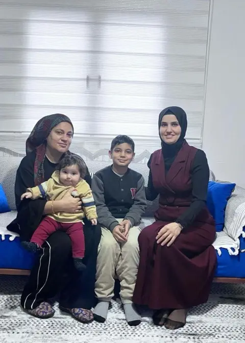 Ayşe Malaz İlkokulu - Öğretmenim Evimizde