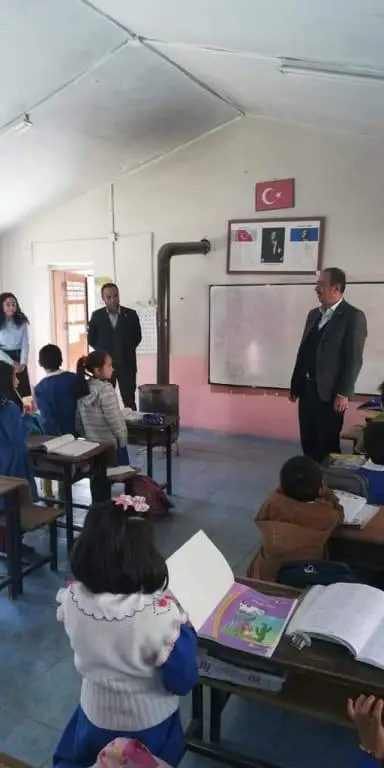 Bahçecik İlkokulu - Ilçe Milli Eğitim Müdürümüz Recep Beydilli nin okulumuza ziyareti