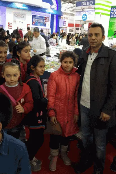 Baklalı Emin Veyisoğulları İlkokulu - KİTAP FUARI GEZİSİ 2015