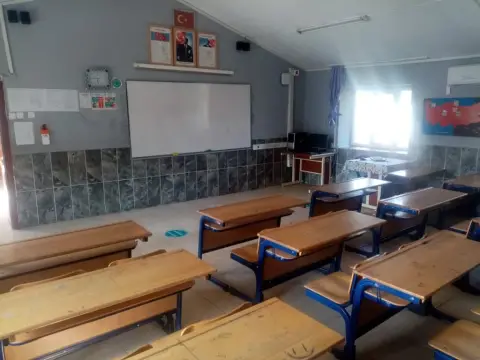 Baklalı Emin Veyisoğulları Ortaokulu - SINIFLARIMIZ