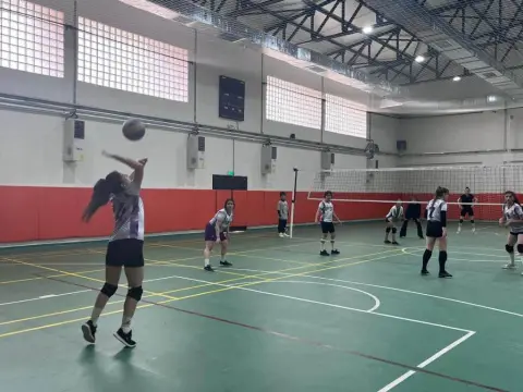 Barbaros Borsa İstanbul Anadolu Lisesi - Sportif Kareler