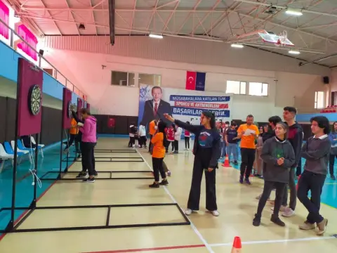 Barbaros Borsa İstanbul Anadolu Lisesi - Sportif Kareler