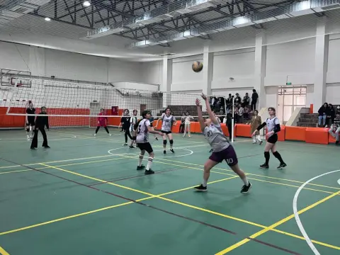 Barbaros Borsa İstanbul Anadolu Lisesi - Sportif Kareler