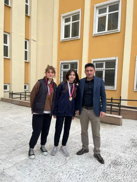Barbaros Borsa İstanbul Anadolu Lisesi - Sportif Kareler