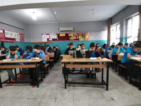 ÇEAŞ Sofulu Ortaokulu - Sarıçam okuyor