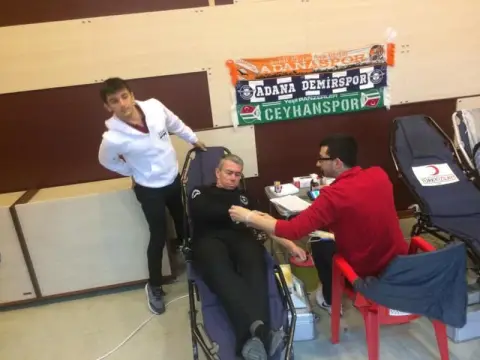 Ceyhan Anadolu Lisesi - Kızılayın Kan Bağışına Ceyhan Lisesinden Destek
