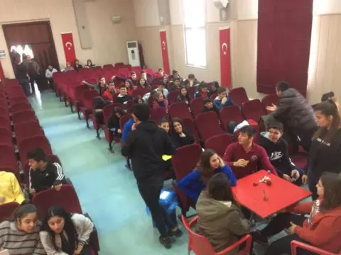 Ceyhan Anadolu Lisesi - Kızılayın Kan Bağışına Ceyhan Lisesinden Destek