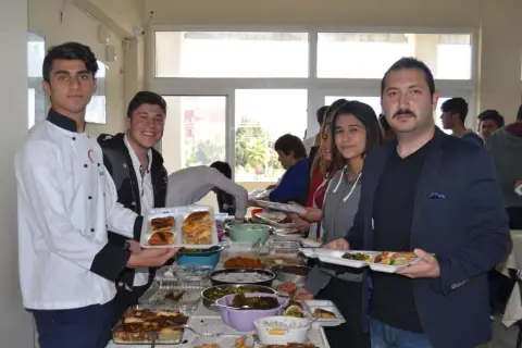 Ceyhan Biliciler Turizm Mesleki ve Teknik Anadolu Lisesi - Turizm Haftası Fotoğrafları-2018