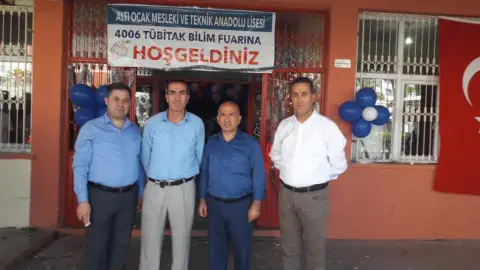 Ceyhan Biliciler Turizm Mesleki ve Teknik Anadolu Lisesi - 2017 Yılı Tübitak 4006 Bilim Fuarı Fotoğrafları