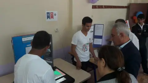 Ceyhan Biliciler Turizm Mesleki ve Teknik Anadolu Lisesi - 2017 Yılı Tübitak 4006 Bilim Fuarı Fotoğrafları