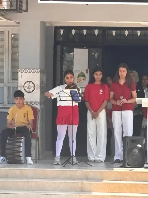 Gazi Ortaokulu - Resmi Günler Albümü