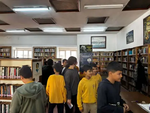 Gazi Ortaokulu - Resmi Günler Albümü