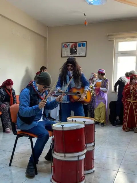 Ceyhan Özel Eğitim Uygulama Okulu III. Kademe - 3 ARALIK DÜNYA ENGELLİLER GÜNÜ ETKİNLİK FOTOĞRAFLARI