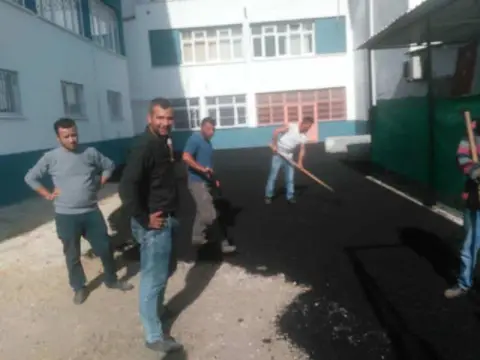 Altı Ocak Ticaret Mesleki ve Teknik Anadolu Lisesi - Bahçe Fotoğrafları