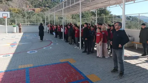Çukur İlkokulu - Albüm