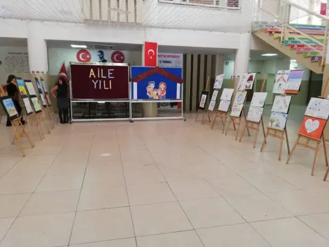 Akşemsettin Ortaokulu - Aile Yılı Etkinlikleri