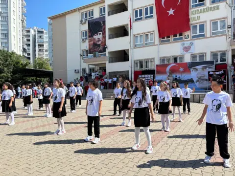 Necip Fazıl Kısakürek İlkokulu - Albüm