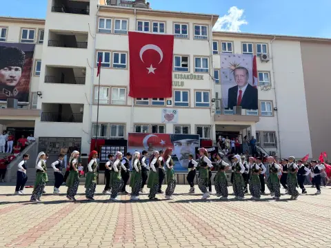 Necip Fazıl Kısakürek İlkokulu - Albüm