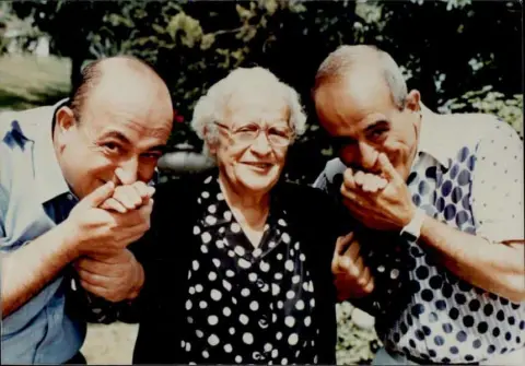 Sabancı İlkokulu - Sabancı Köşesi