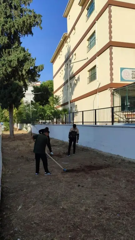 Cumhuriyet Ortaokulu - YEŞİL OKULUM PROJESİ