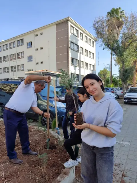 Cumhuriyet Ortaokulu - YEŞİL OKULUM PROJESİ