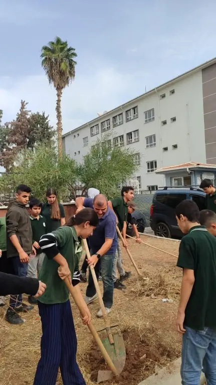 Cumhuriyet Ortaokulu - YEŞİL OKULUM PROJESİ