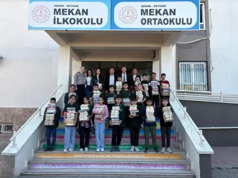 Cumhuriyet Ortaokulu - Bir Kitap Bin Kitap Projesi