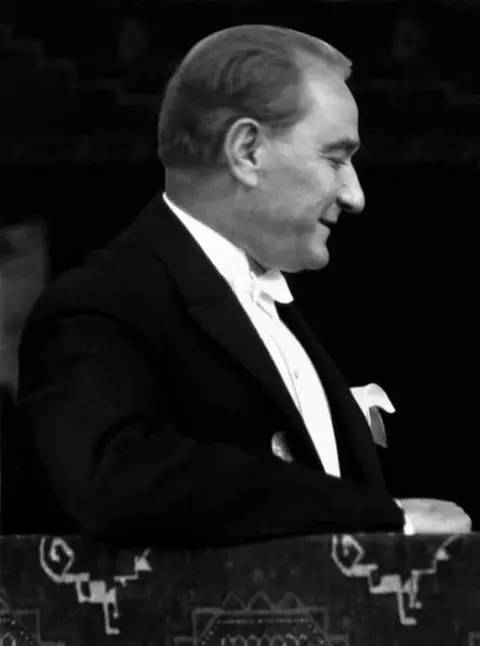 Dağcı İlkokulu - Fotoğraflarla Atatürk