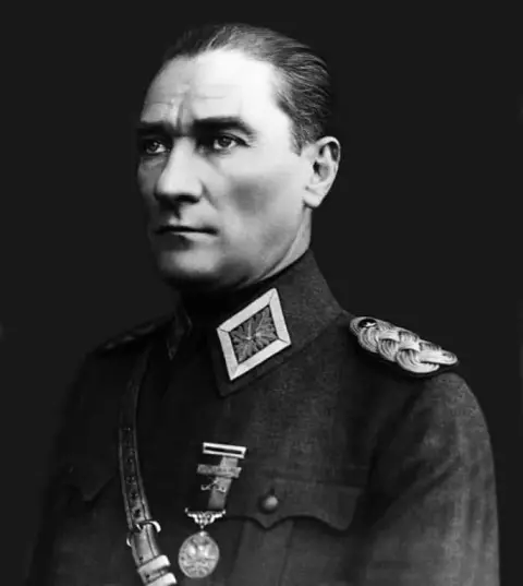 Dağcı Ortaokulu - Fotoğraflarla Atatürk