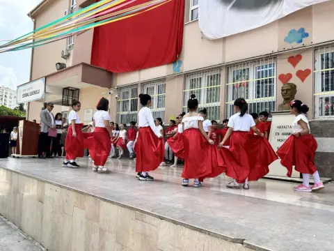 Edebali İlkokulu - RESMİ TÖRENLER