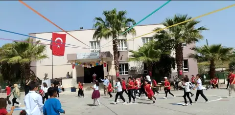 Eğlence Şehitler Ortaokulu - 23 NİSAN ULUSAL EGEMENLİK VE ÇOCUK BAYRAMLARI